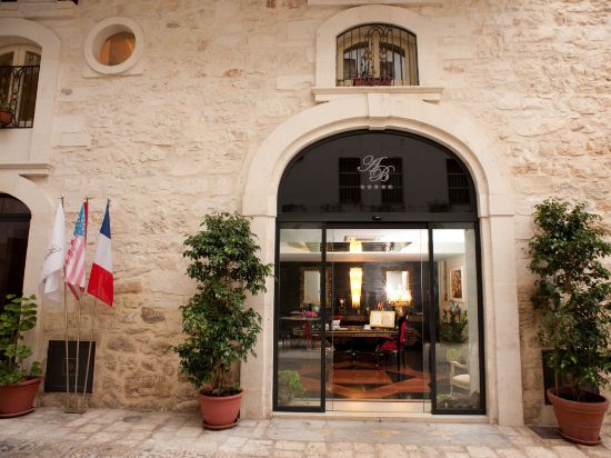 Фото Relais Antica Badia San Maurizio 1619