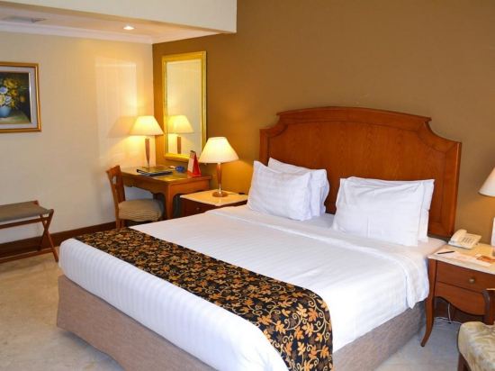 Фото Arion Suites Hotel Kemang