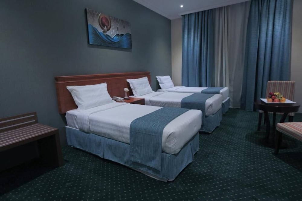 Фото Barakat Burhan Hotel