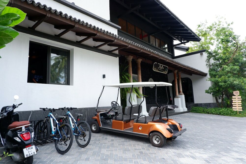 Фото Baba Beach Club Natai