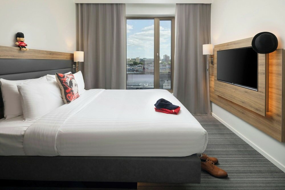 Фото Moxy London Excel