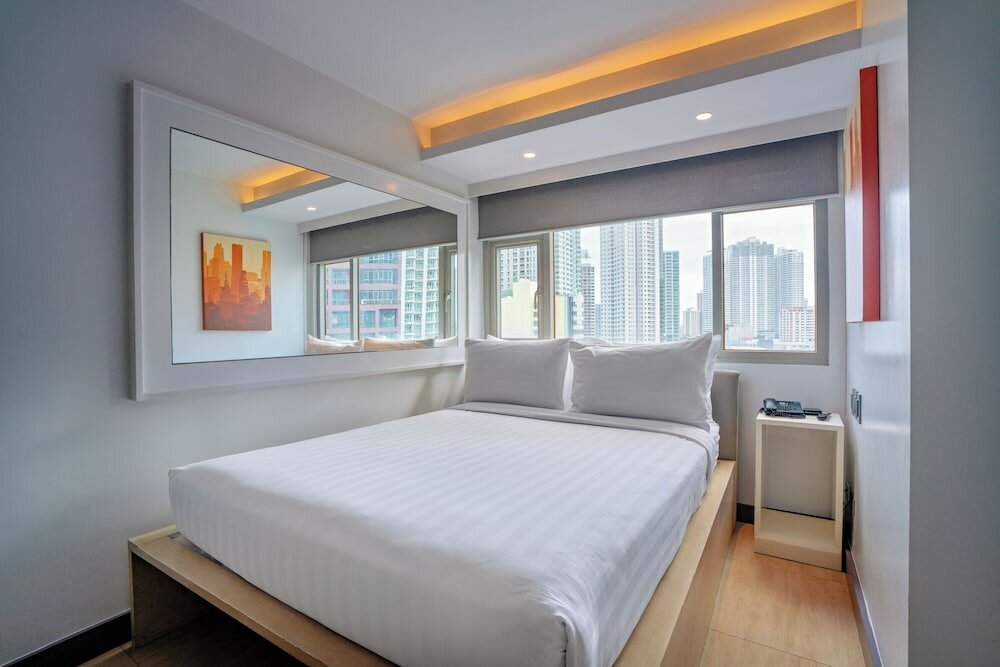 Фото The Mini Suites Eton Tower Makati