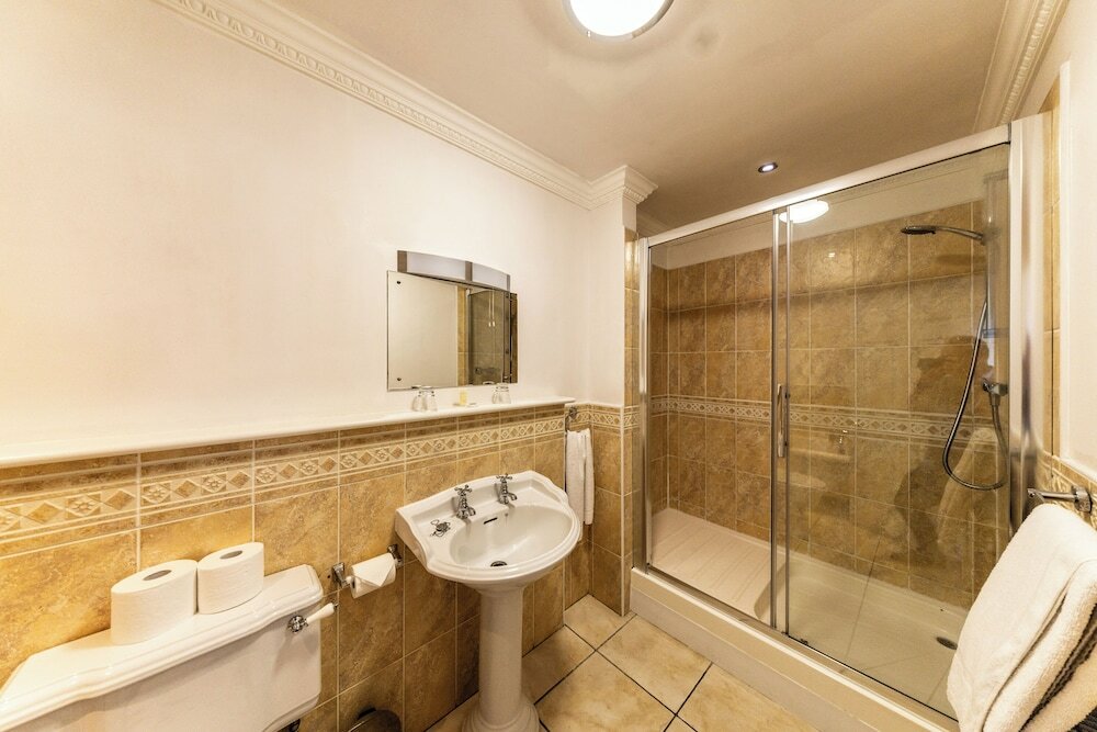 Фото The Lion Hotel