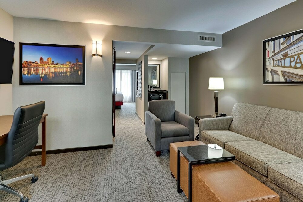 Фото Drury Plaza Hotel St. Paul Downtown