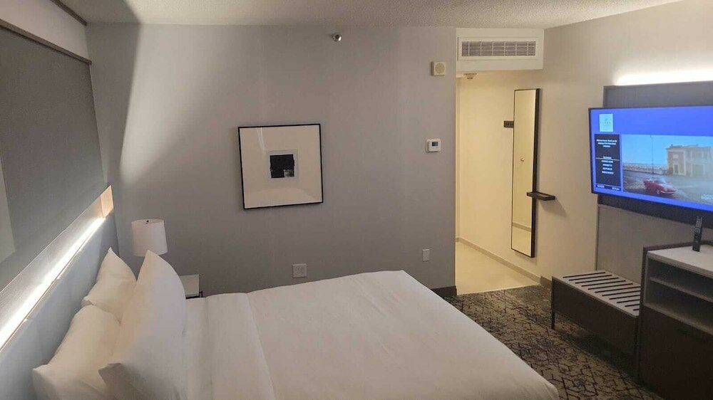 Фото The Plaza Hotel Columbus at Capitol Square