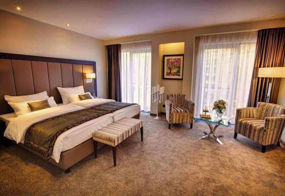 Фото Hotel Favor