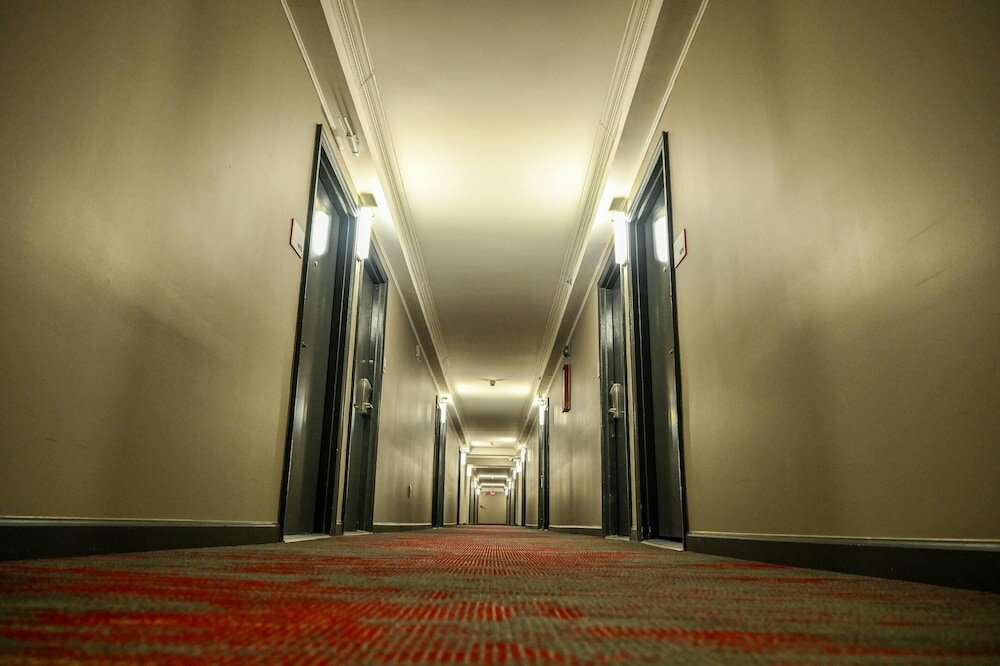 Фото Ramada by Wyndham North Bergen