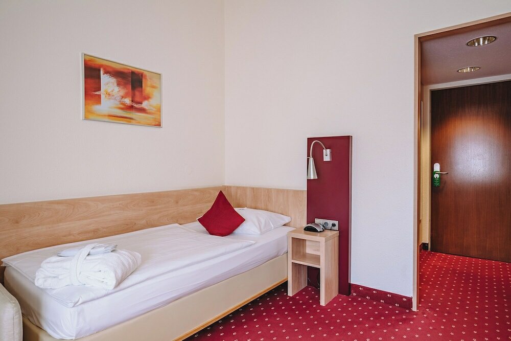 Фото Hotel Gustav Stresemann Institut
