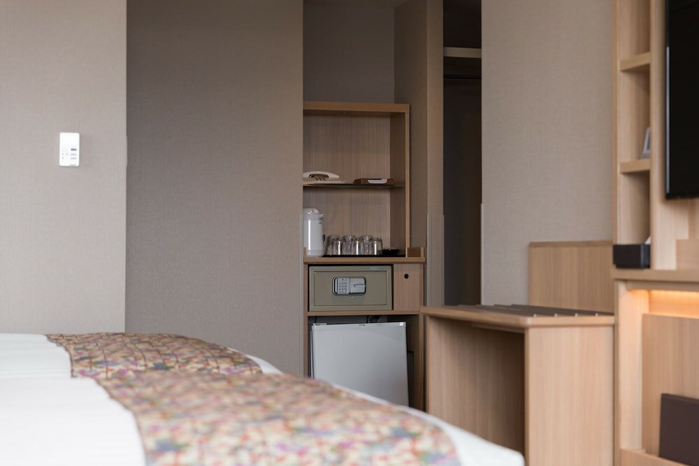 Фото Hotel Mystays Kyoto Shijo