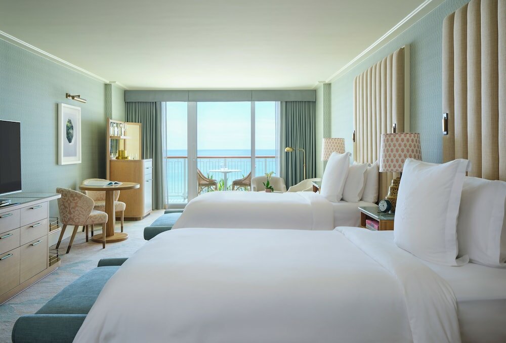 Фото Four Seasons Resort Palm Beach