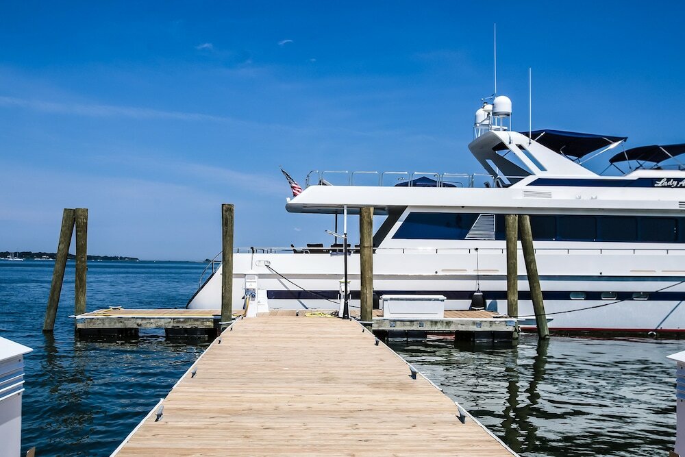 Фото Danfords Hotel and Marina