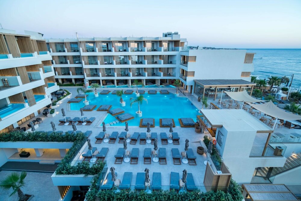 Фото Akasha Beach Hotel & SPA
