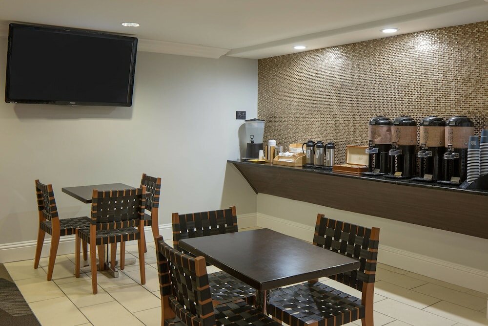 Фото Four Points by Sheraton Orlando International Drive