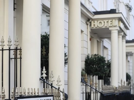 Фото Phoenix Hotel