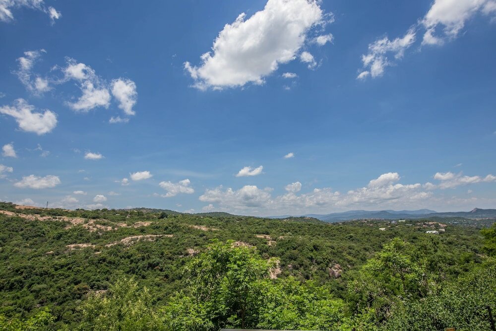 Фото La Roca Guesthouse