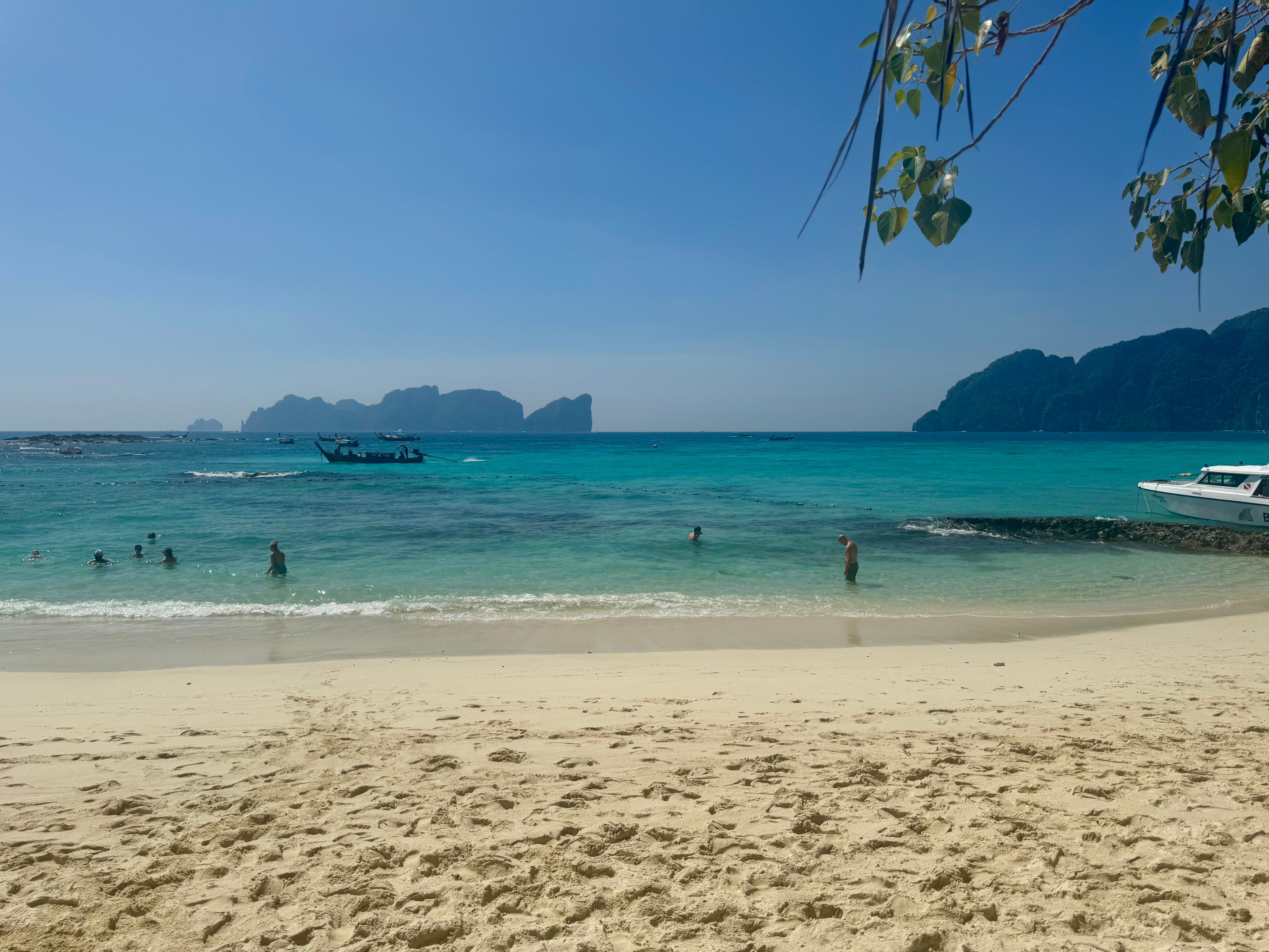 Фото Phi Phi The Beach Resort