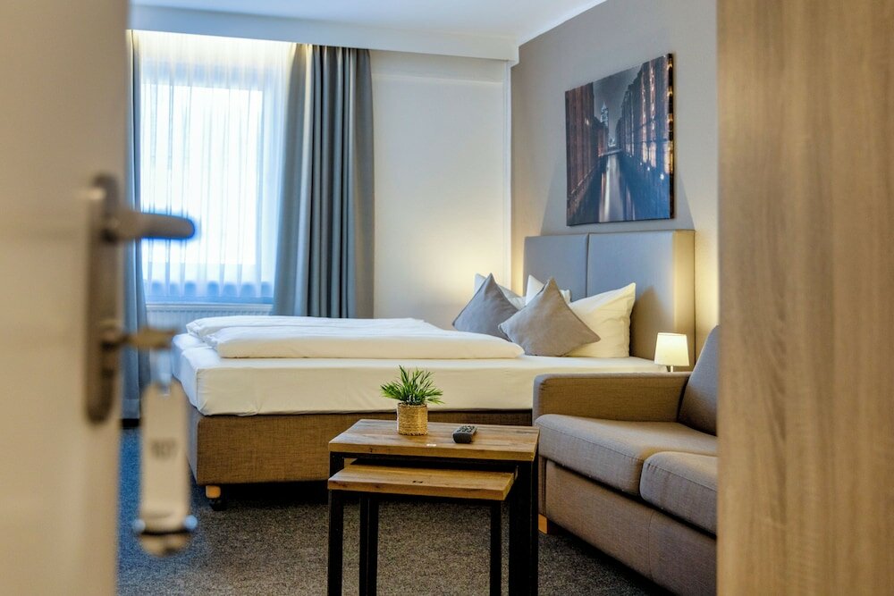 Фото Auto-Parkhotel