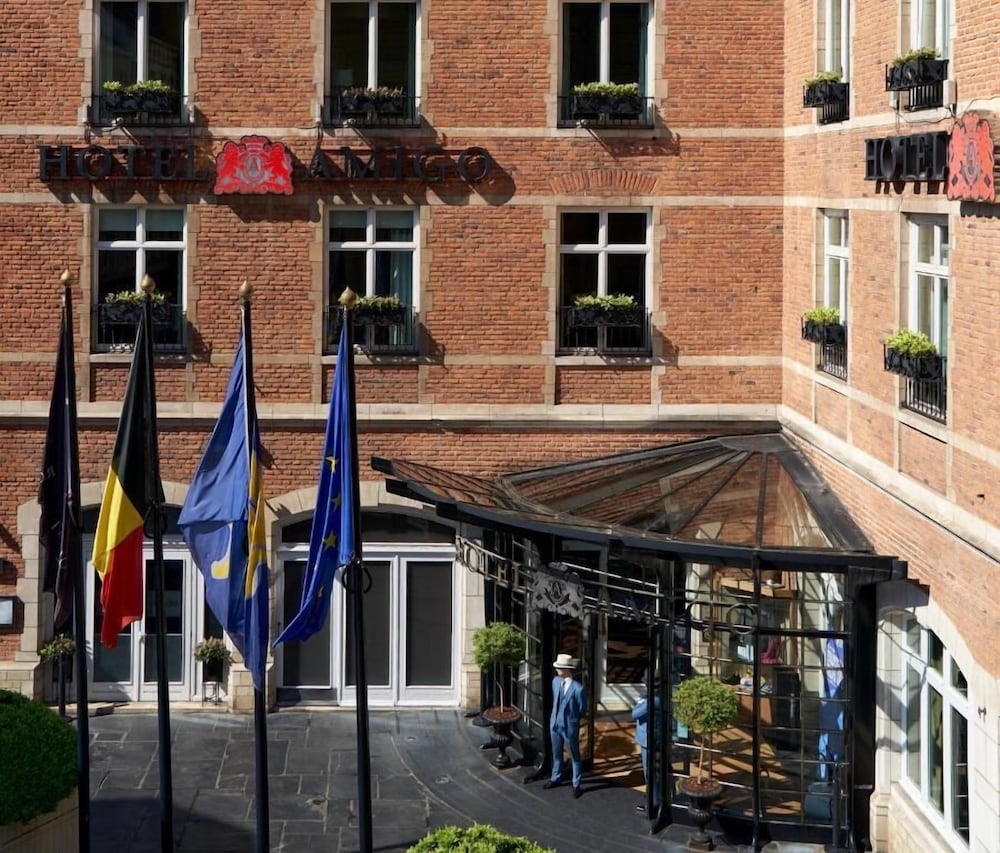 Фото Hotel Amigo