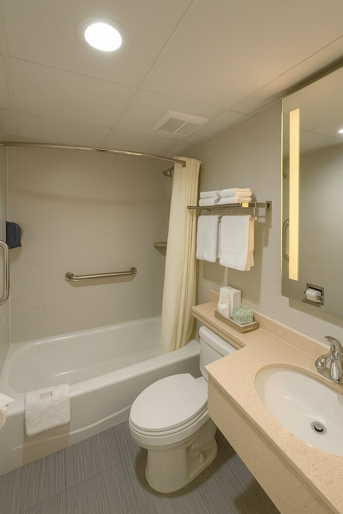 Фото The Floral Park Motor Lodge