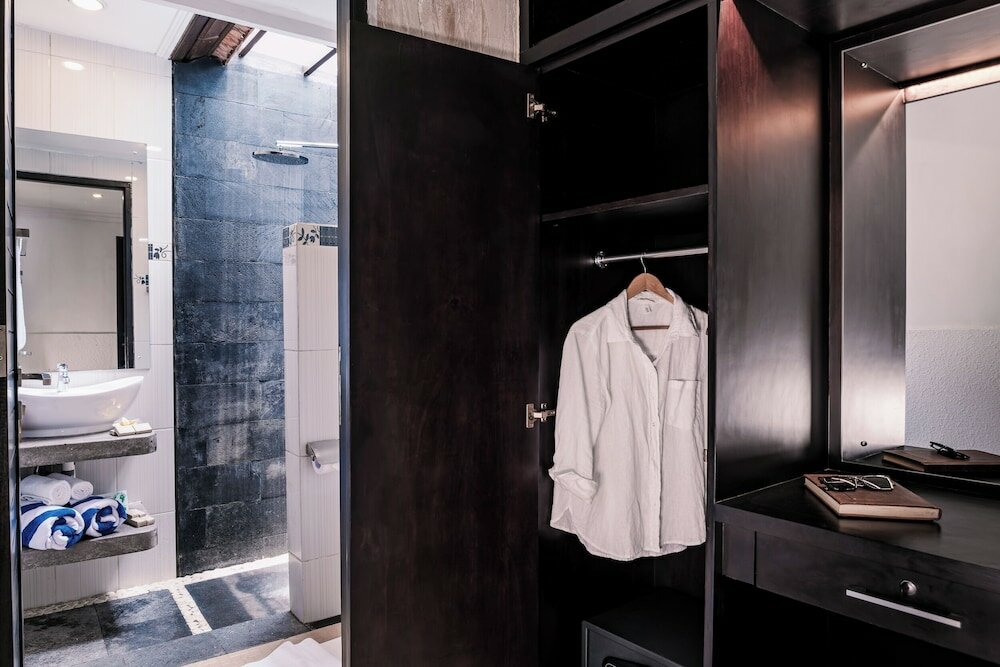 Фото Chandi Hotel