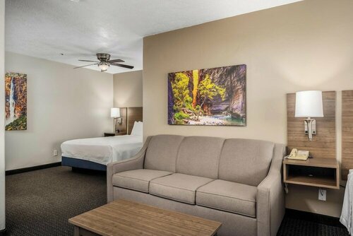 Гостиница St. George Inn & Suites в Сент-Джордже