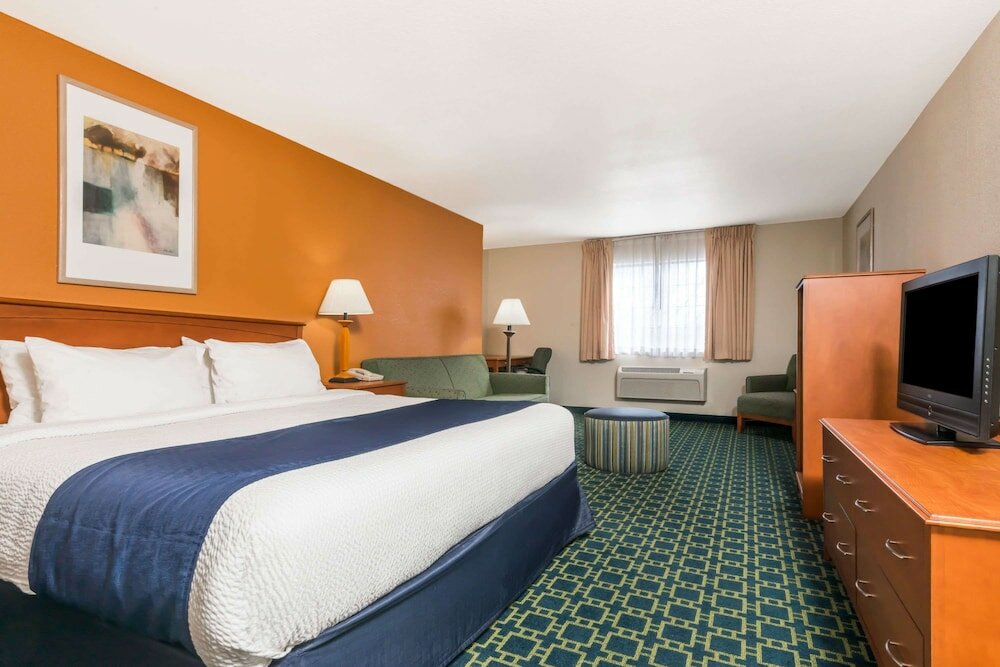 Фото Baymont by Wyndham Santa Fe
