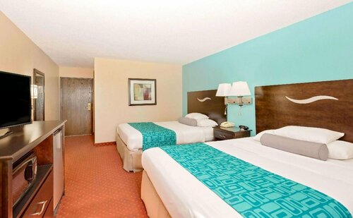 Гостиница Howard Johnson by Wyndham Waterloo/Cedar Falls в Ватерлоо