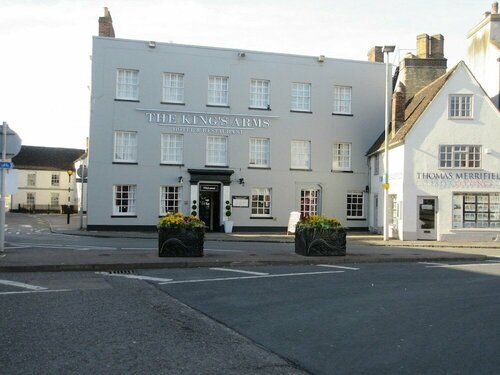 Гостиница Kings Arms Bicester в Бисестере