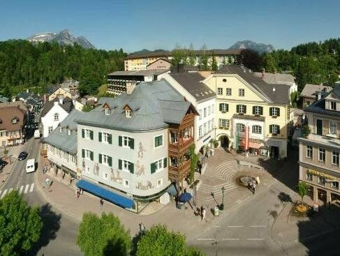 Внешний вид отеля SPA Hotel Erzherzog Johann в Бад-Аусзе, фото 3