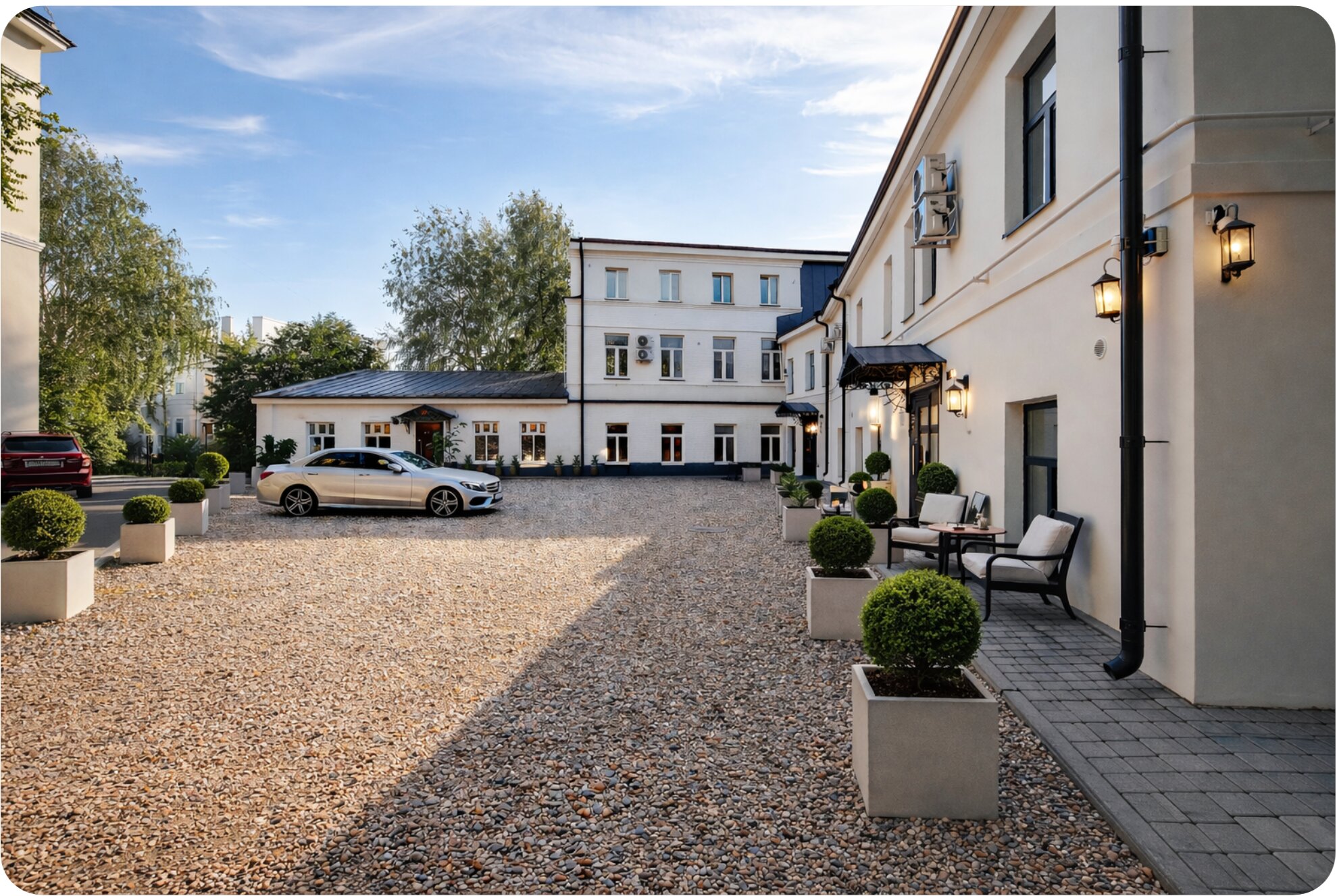 Фото Дом с гаргульями