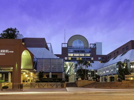 Фото DoubleTree by Hilton Hotel Esplanade Darwin