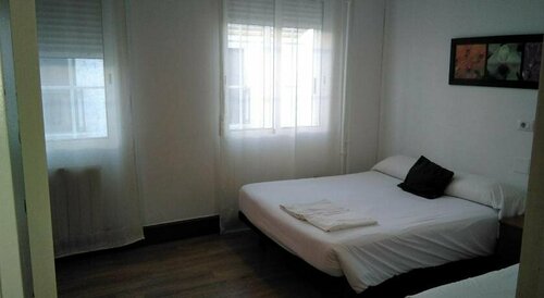 Гостиница Hostal Ancla Dorada в Виго