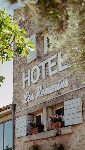 Гостиница Mas des Romarins, The Originals Relais в Апте