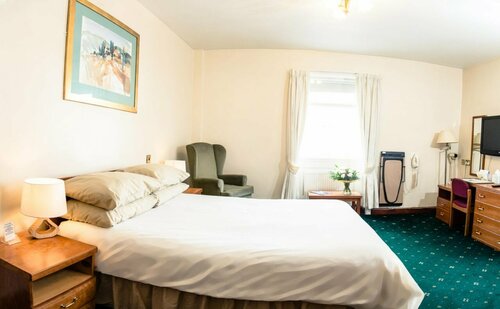 Гостиница Huddersfield Central Lodge Hotel в Хаддерсфилде