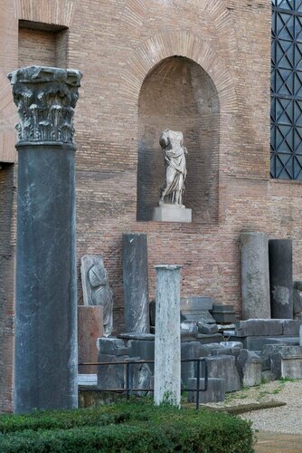 Гостиница Golden Tulip Rome Piram в Италии