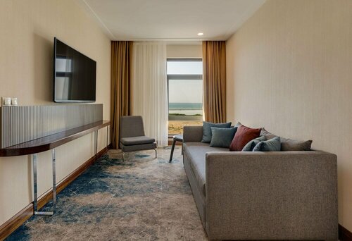Гостиница DoubleTree by Hilton Hotel Van в Ипекйолу
