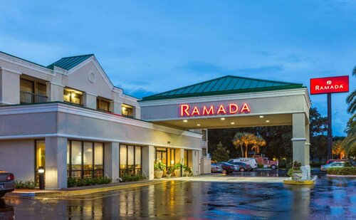 Гостиница Ramada by Wyndham Altamonte Springs в Элтэмонт Спрингс