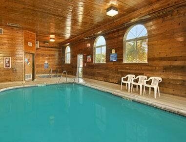 Гостиница Super 8 by Wyndham Chicago O'Hare Airport в Вуд Дейл