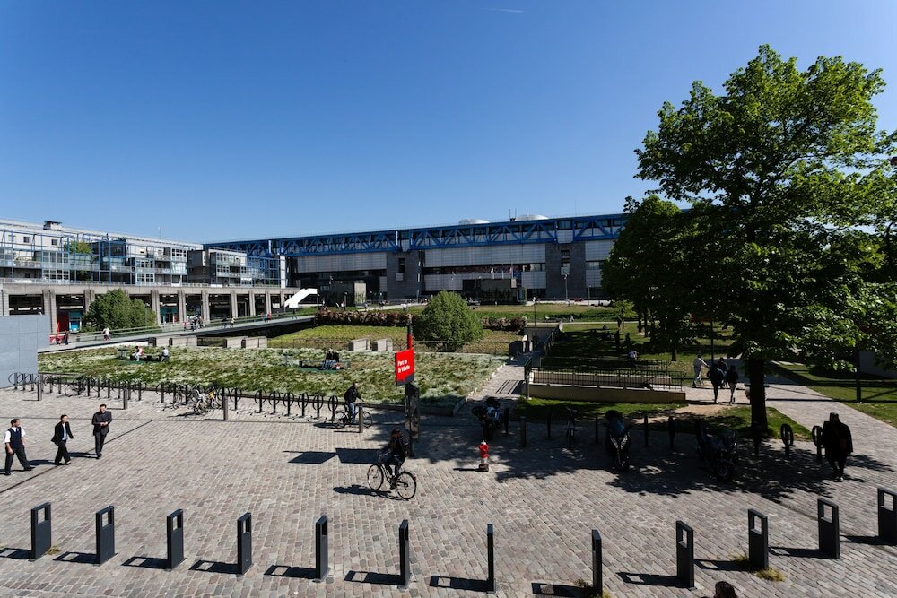 Фото Moxy Paris La Villette Hotel