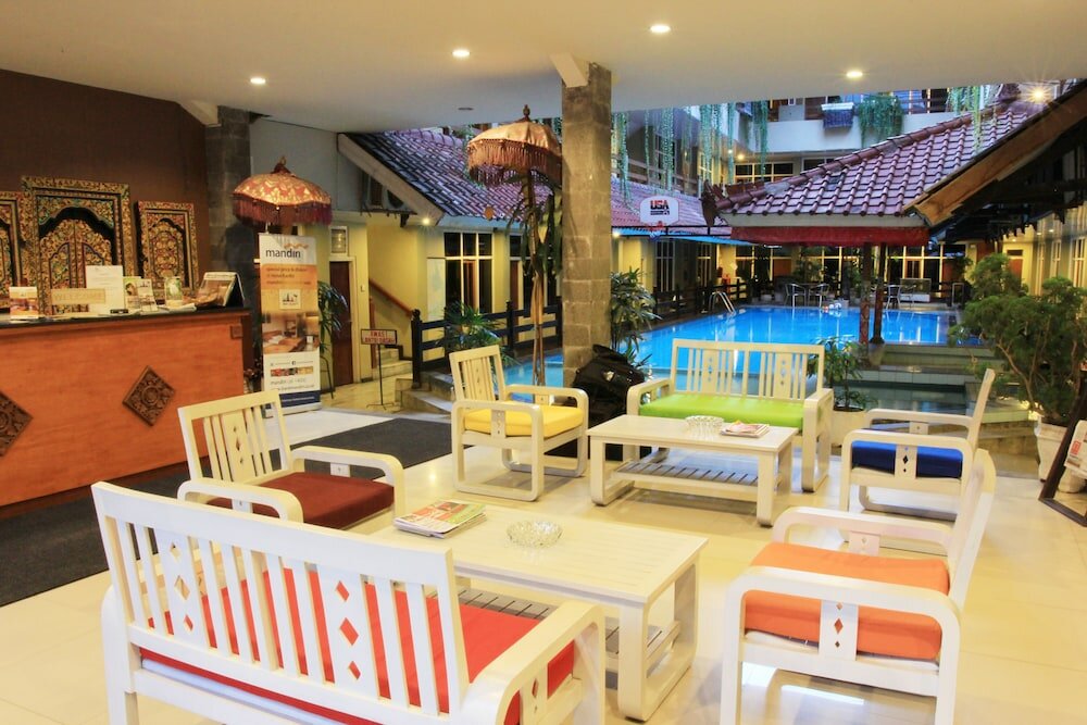 Фото Hotel Karthi