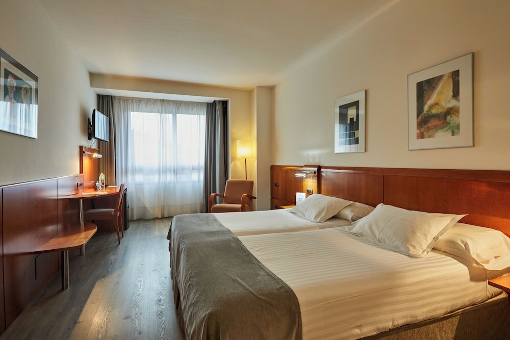 Фото Hotel Silken Monumental Naranco