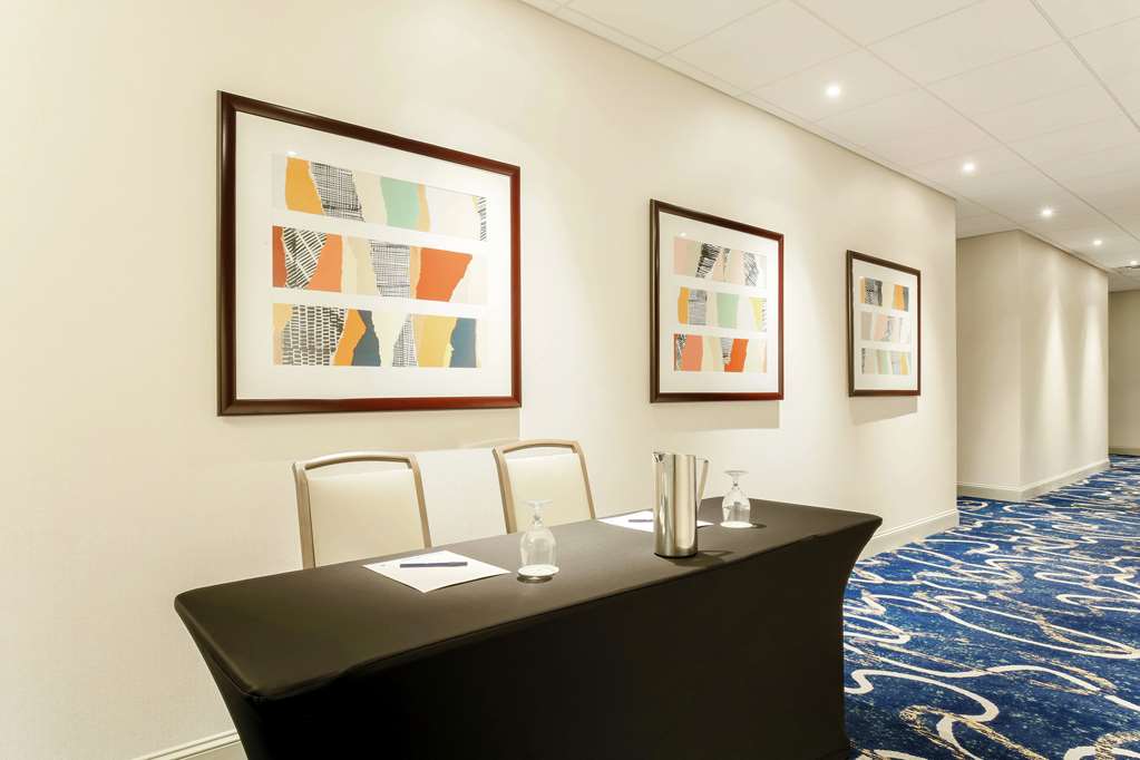 Фото DoubleTree by Hilton Austin - University Area
