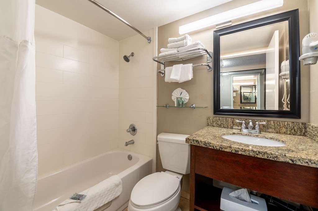 Фото Best Western Los Alamitos Inn & Suites