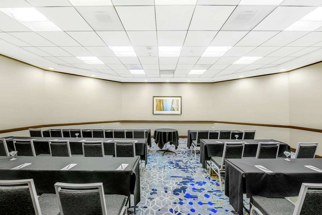 Фото Embassy Suites by Hilton Anaheim Orange