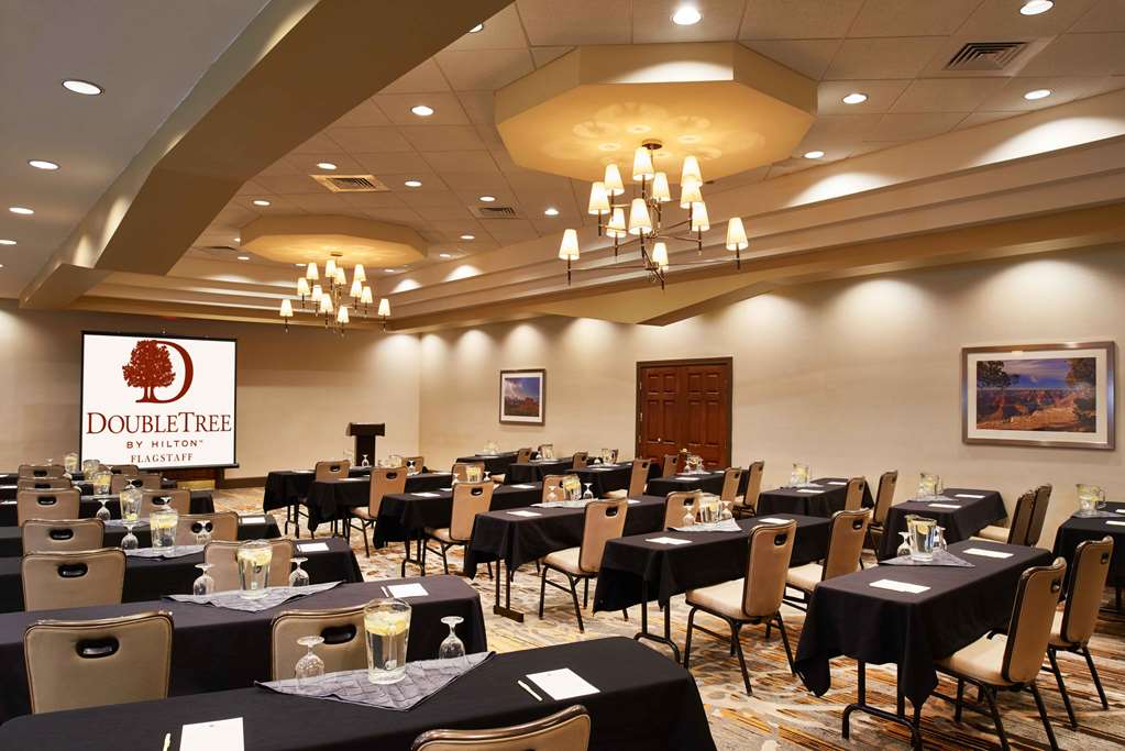 Фото DoubleTree by Hilton Hotel Flagstaff