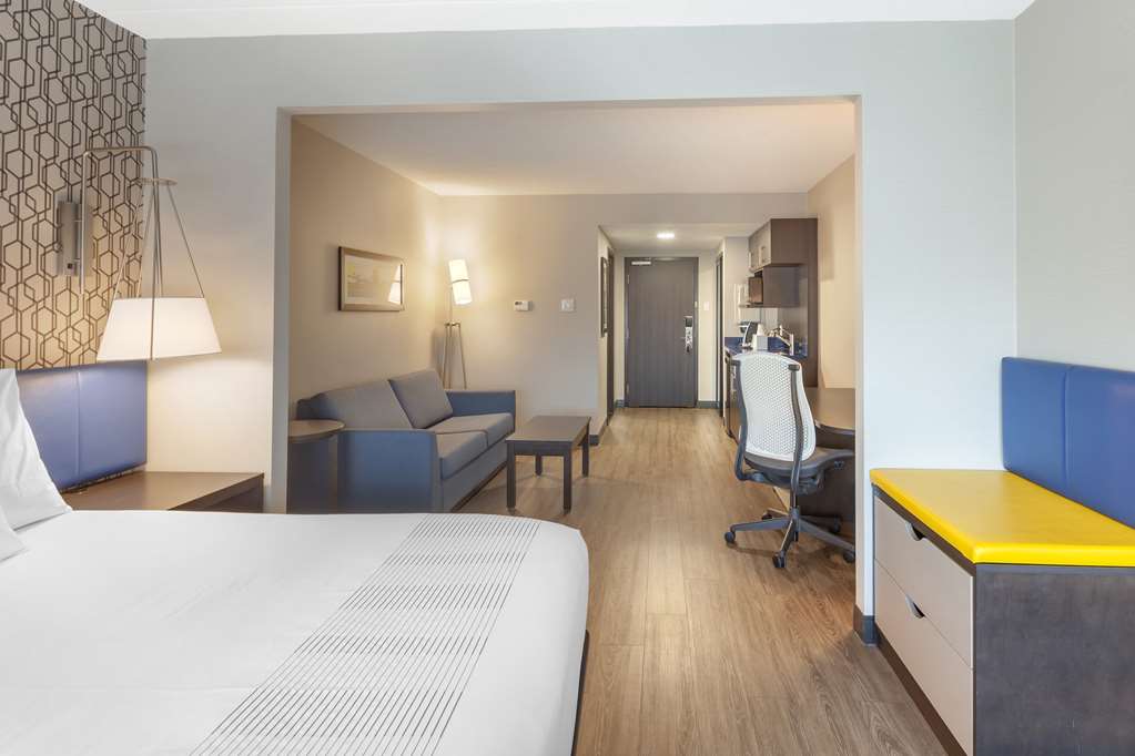 Фото GLō Best Western Mississauga Corporate Centre
