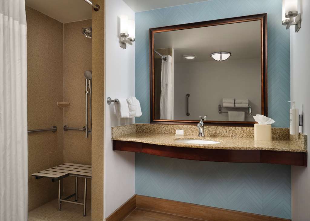 Фото Hilton Garden Inn Ann Arbor