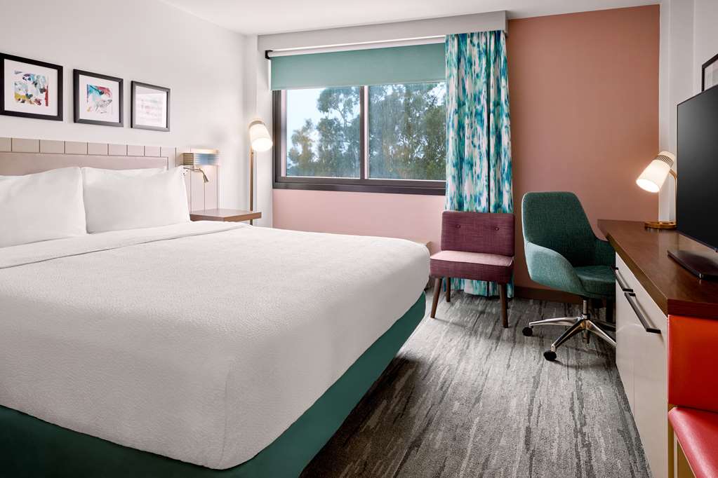 Фото Hilton Garden Inn LAX Los Angeles Airport