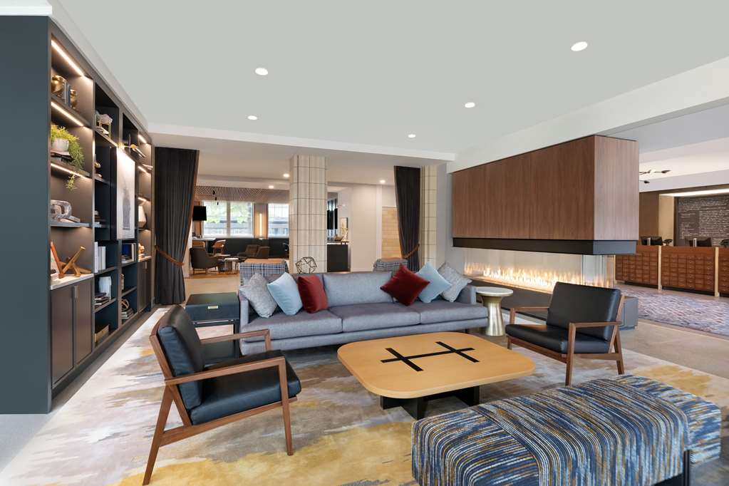 Фото The Slate Denver, Tapestry Collection by Hilton