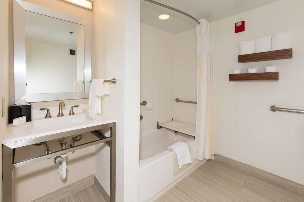 Фото Hilton Garden Inn Jacksonville Airport
